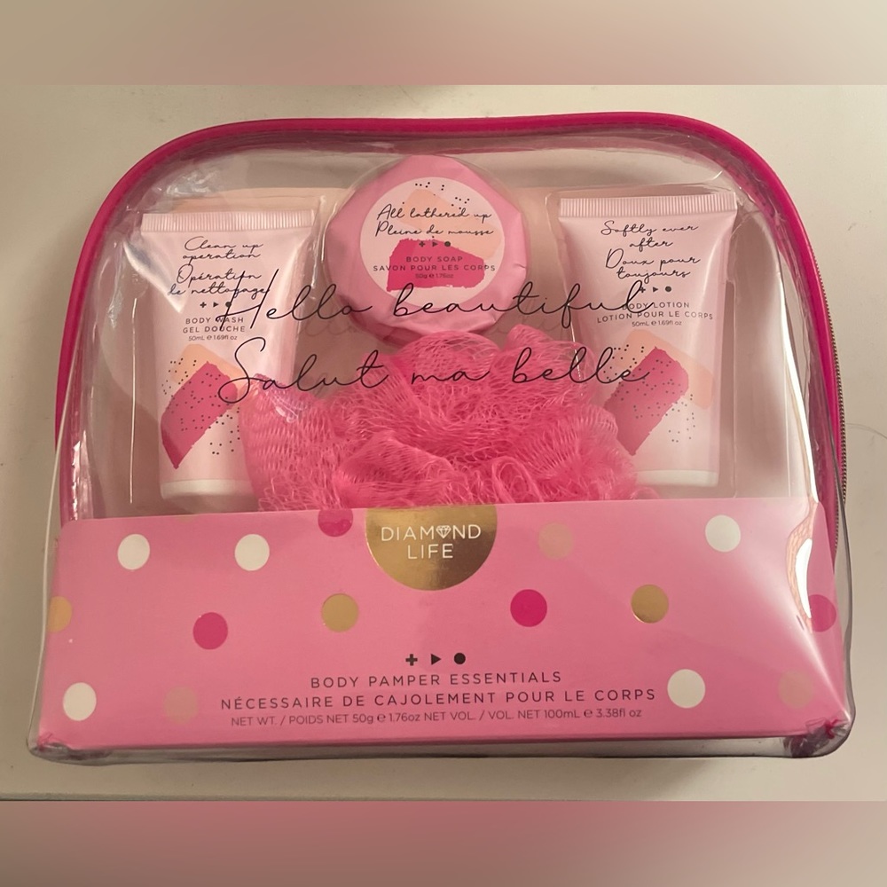 NEW DIAMOND LIFE BODY PAMPER ESSENTIALS SET